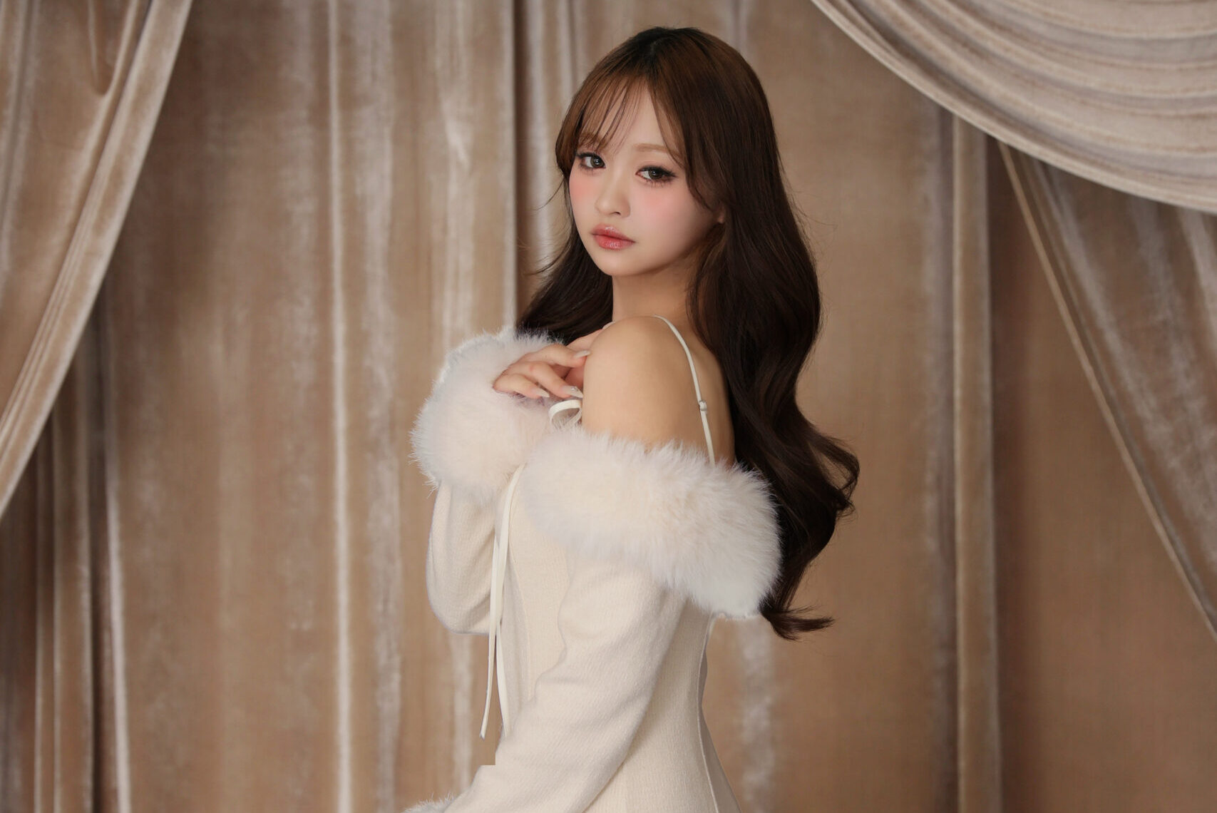 【那悠】『M me eme』モデルに起用