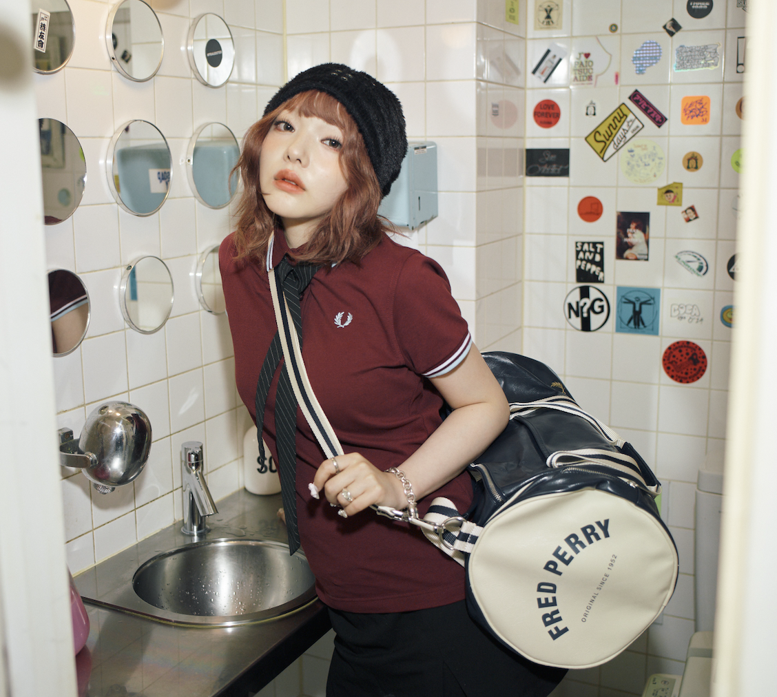 【LiLi】FRED PERRY モデルに起用